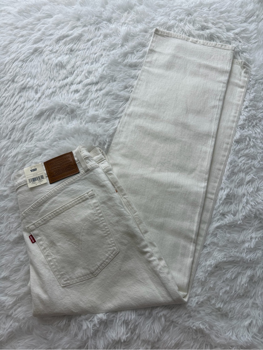 Levi’s Premium Rib Cage Straight Ankle NWT $80 Retail Size 32/14